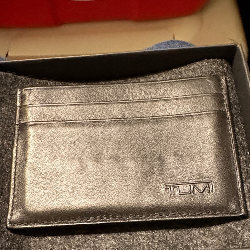 Tumi Black Leather Slim Card Holder